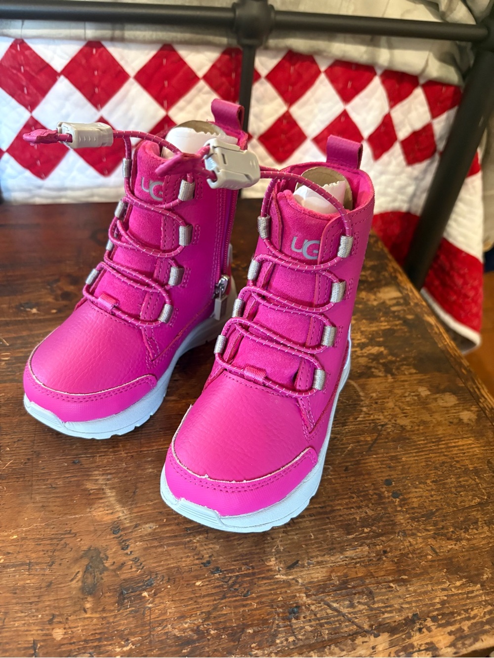 NWT Toddler Ugg Winter Boots 7